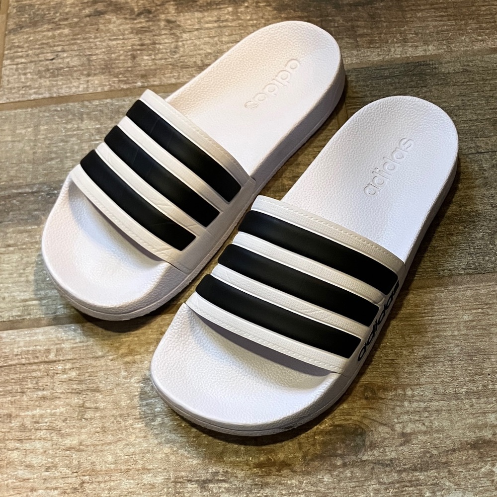 Adidas Adilette Triple Black Shower Locker Slides Water Sandals Sz 6Y Italy